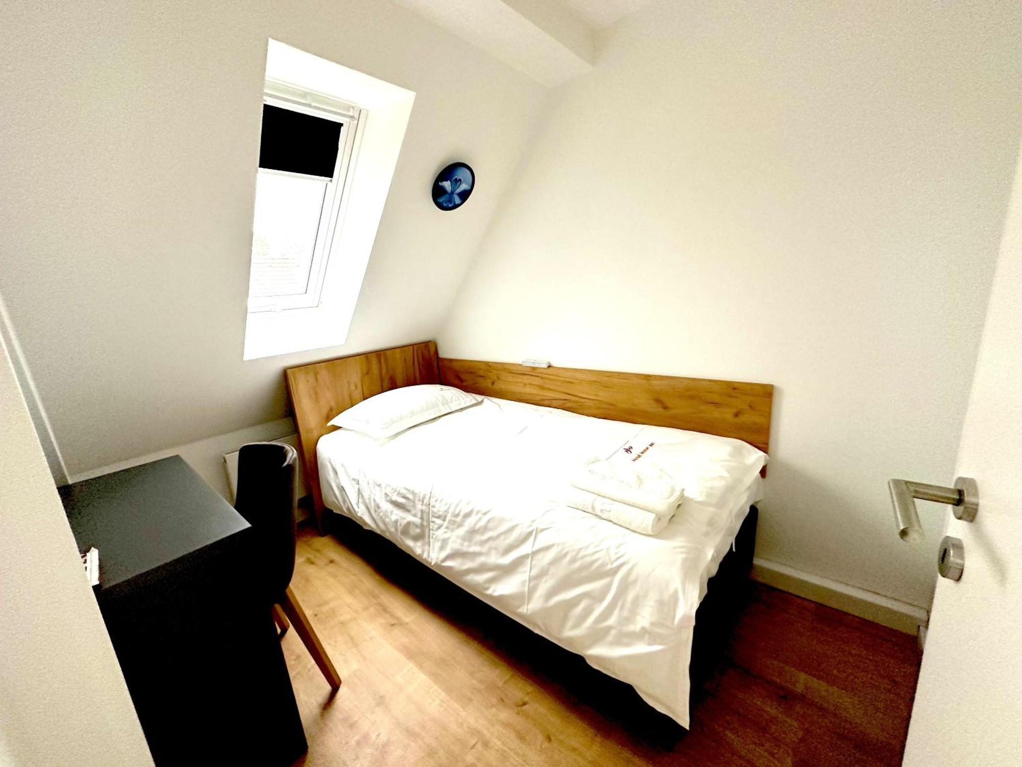 Home Inn Hotel Dormagen Pokoj fotografie